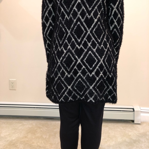 Cardigan - Picture 3 of 6